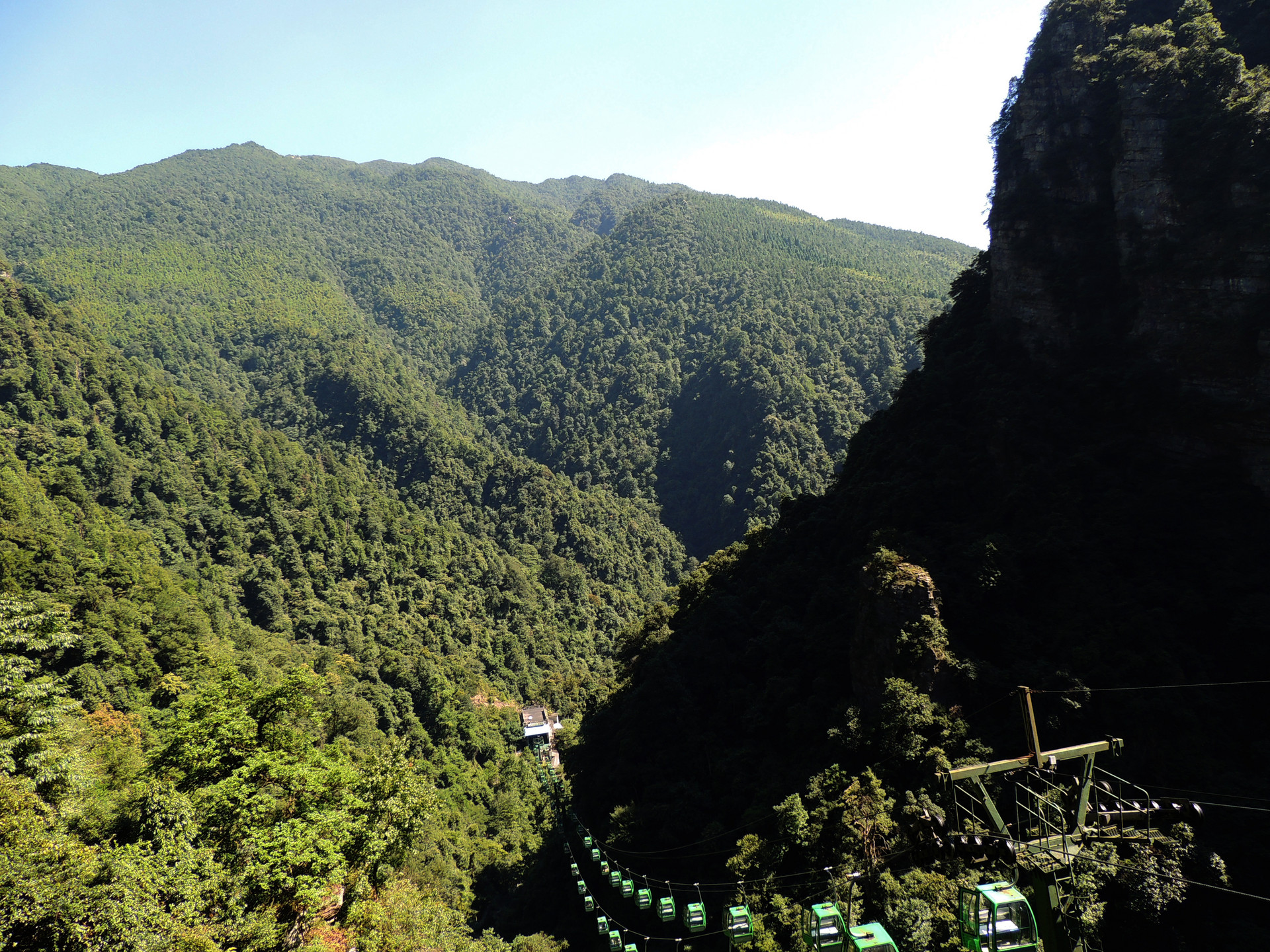 摄图网_500664848_banner_井冈山绵延山景（企业商用）.jpg